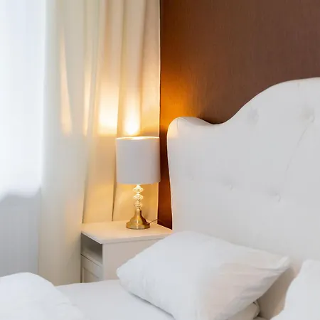 Zum Hahn Bed & Breakfast Garbsen