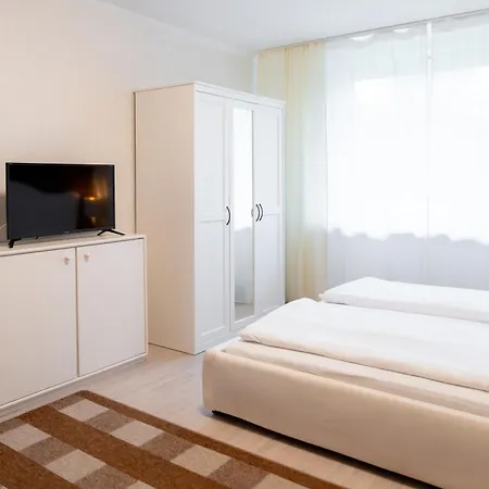 Couette-café Zum Hahn 3*