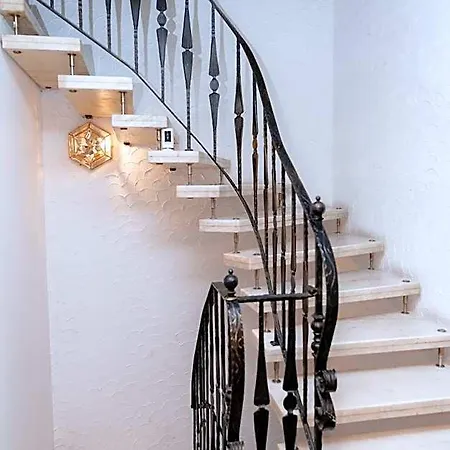 Bed & Breakfast Zum Hahn 3*