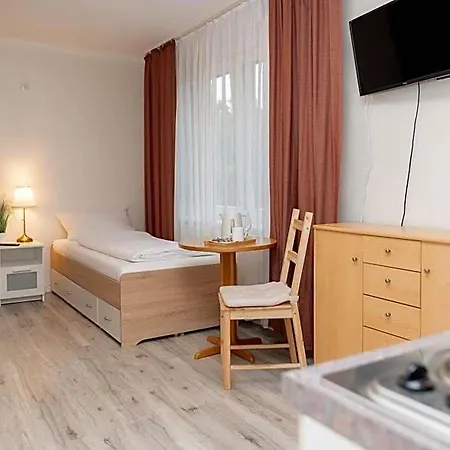 Zum Hahn Bed & Breakfast Garbsen